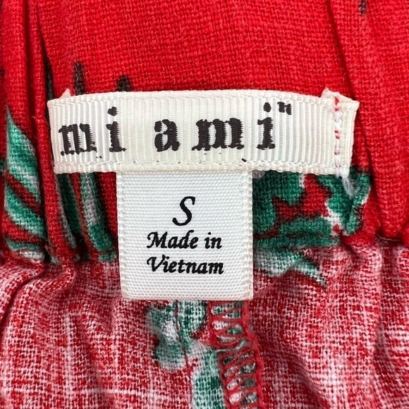 mi ami Red Floral Cinched Waist Paper Bag Pleated Shorts Size Small Women’s - Picture 2 of 5